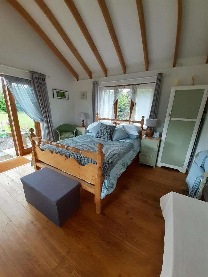 Three Oaks Nursery Chichester Esterno foto