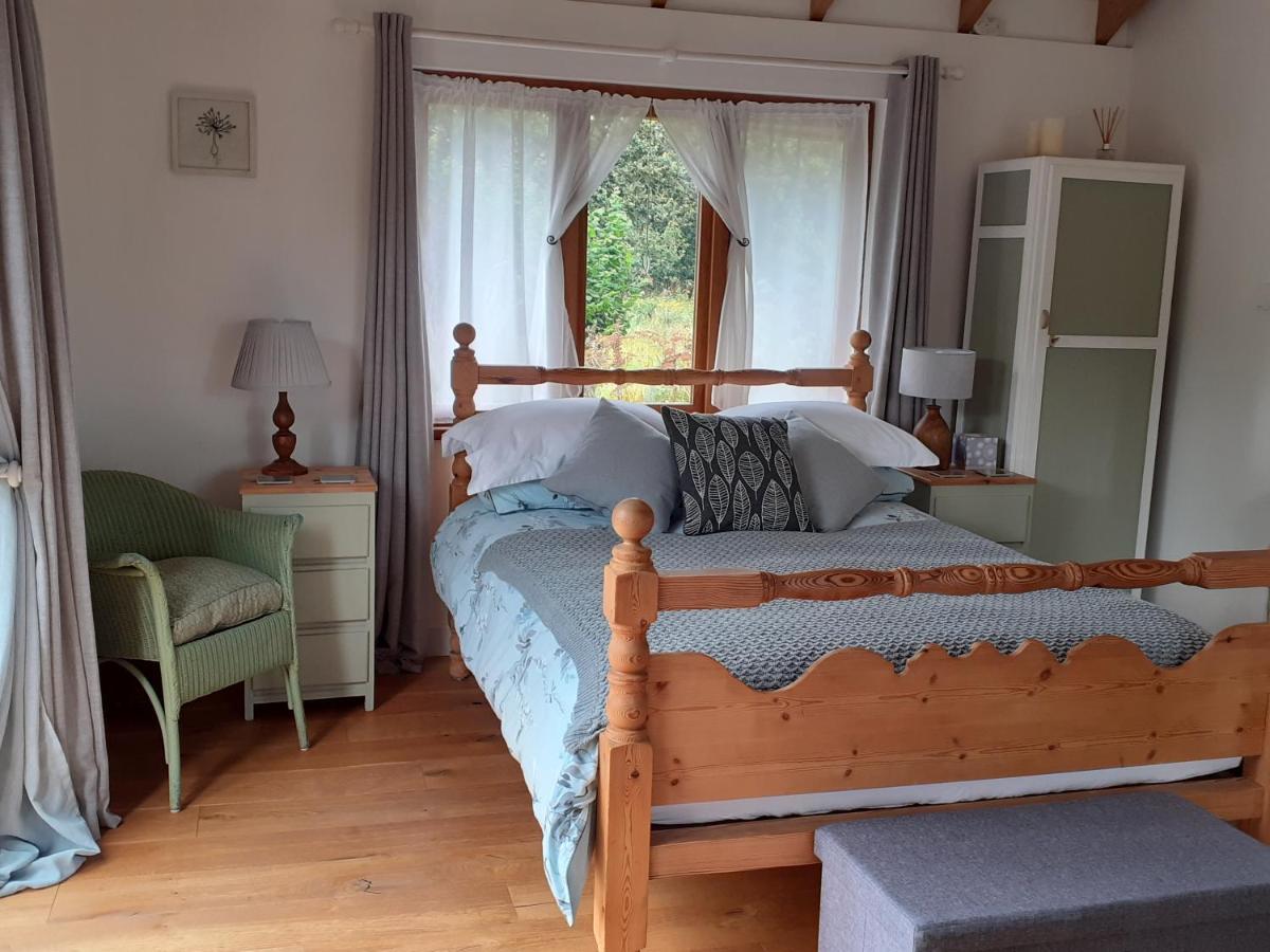 Three Oaks Nursery Chichester Esterno foto